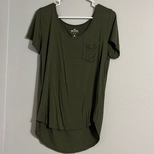 Hollister Easy Tee.